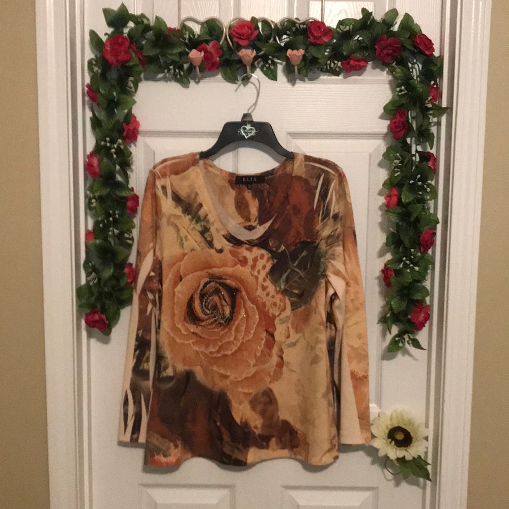 Long Sleeved Floral Top